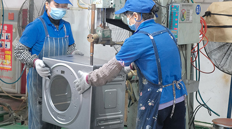 滾筒衣服烘干機箱體是如何生產(chǎn)出來(lái)的