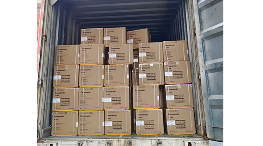 滿(mǎn)滿(mǎn)的貨物！國內知名品牌客戶(hù)全自動(dòng)滾筒洗衣機裝柜發(fā)貨