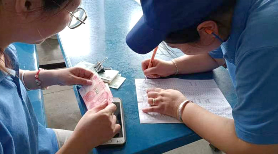 情系職工！金環(huán)電器為員工發(fā)放中秋暖心福利